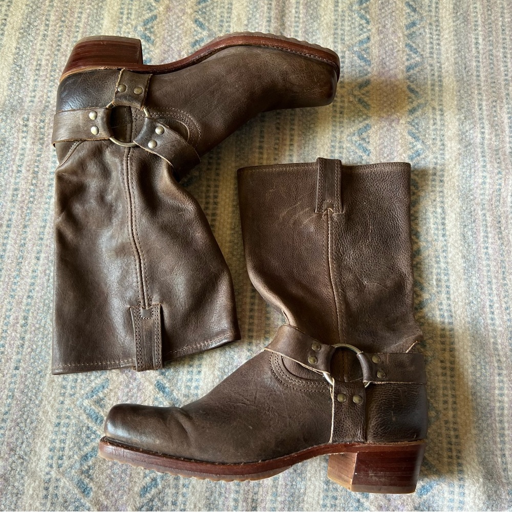 Frye mens harness leather boots sz 10